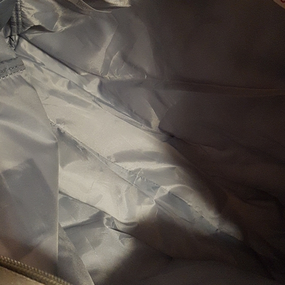 Justice silver duffle bag, New - Picture 3 of 6